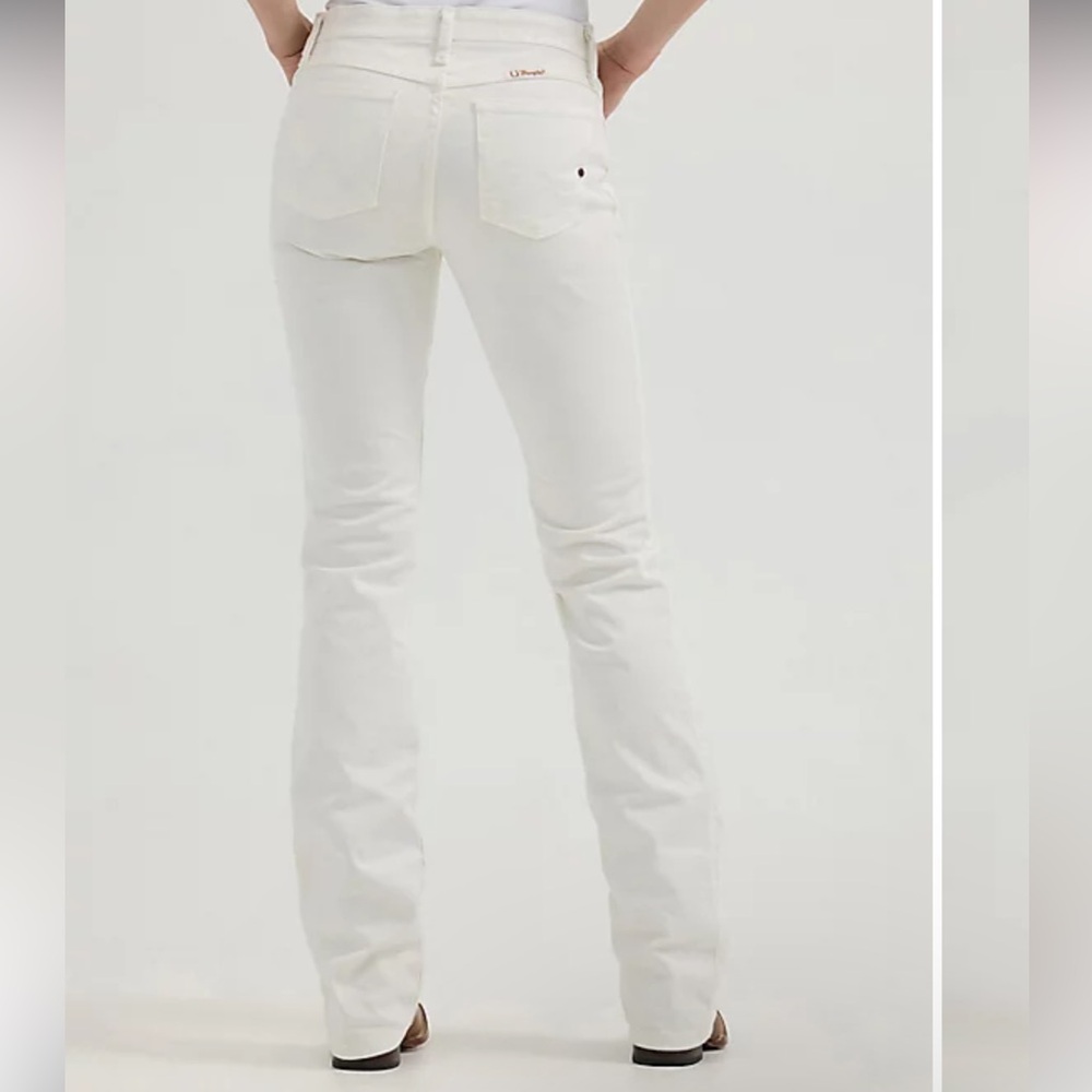 WOMEN'S WRANGLER® ULTIMATE RIDING JEAN Q-BABY MID-RISE BOOTCUT